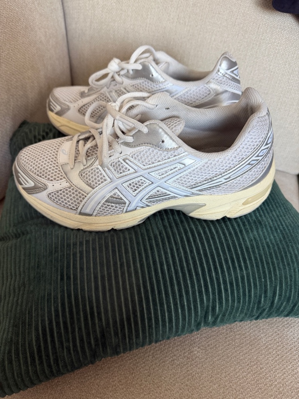 ASICS 1130 Women's White and Cream Mesh Athletic Sneakers